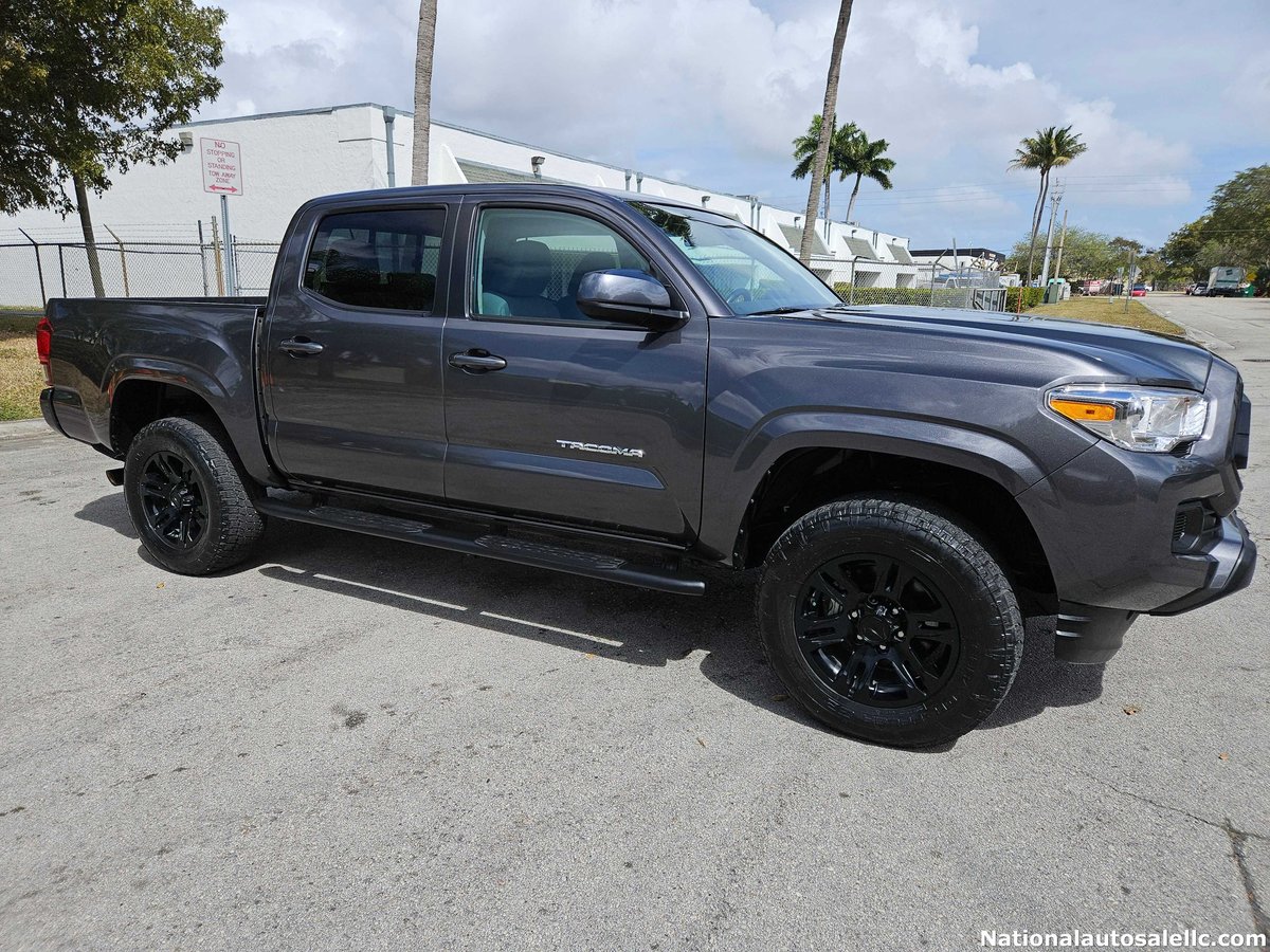 2022 Toyota Tacoma Double Cab SR